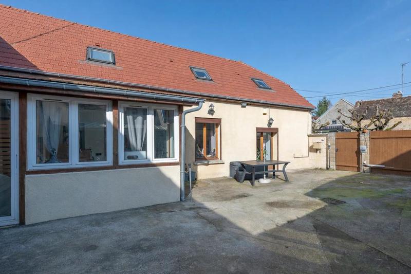 Maison - 155 m² - 8 pièces