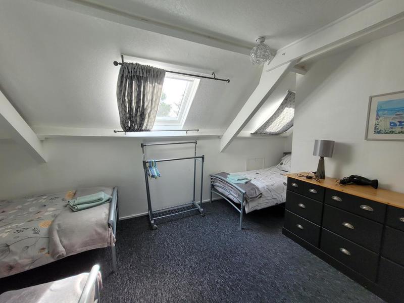 Propriété - 241 m² - 11 pièces