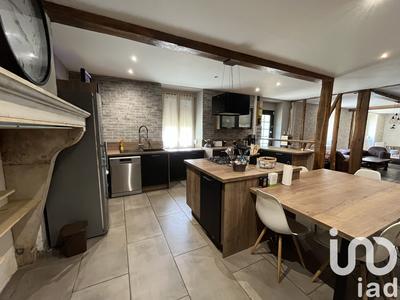 Maison - 207 m² - 1 pièce