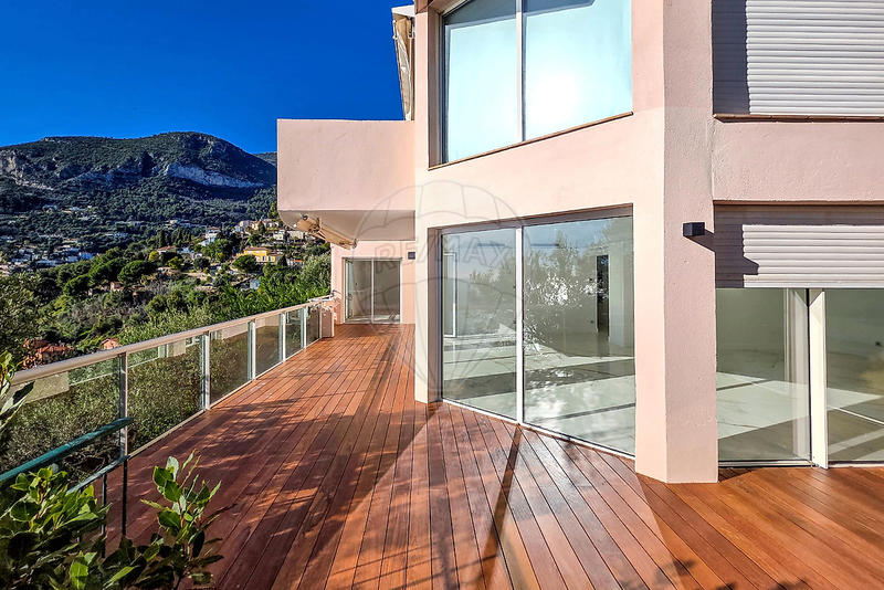 Appartement - 138 m² - 4 pièces