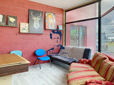 Local d'activités - 300 m²