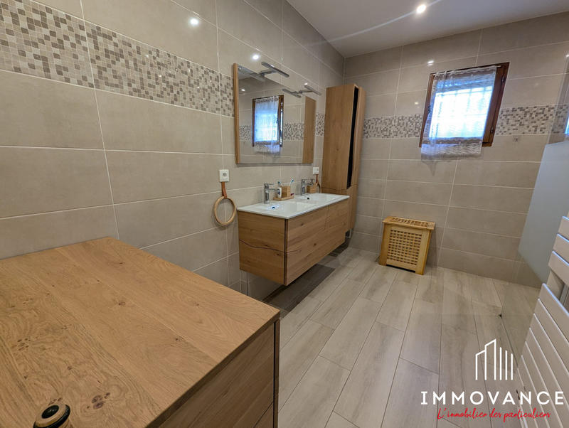 Maison - 100 m² - 4 pièces