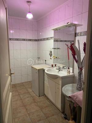 Local commercial - 120 m² - 1 pièce