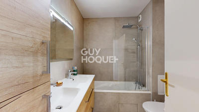 Appartement - 125 m² - 5 pièces