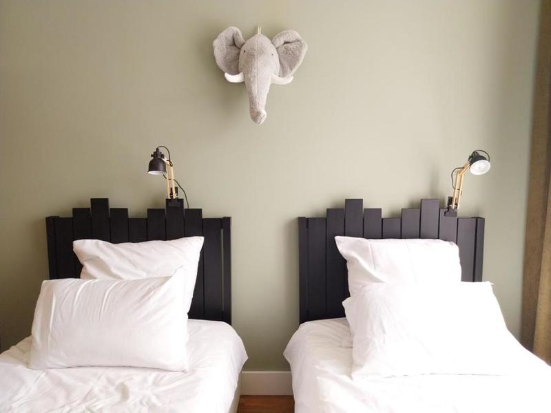 Propriété - 435 m² - 10 pièces