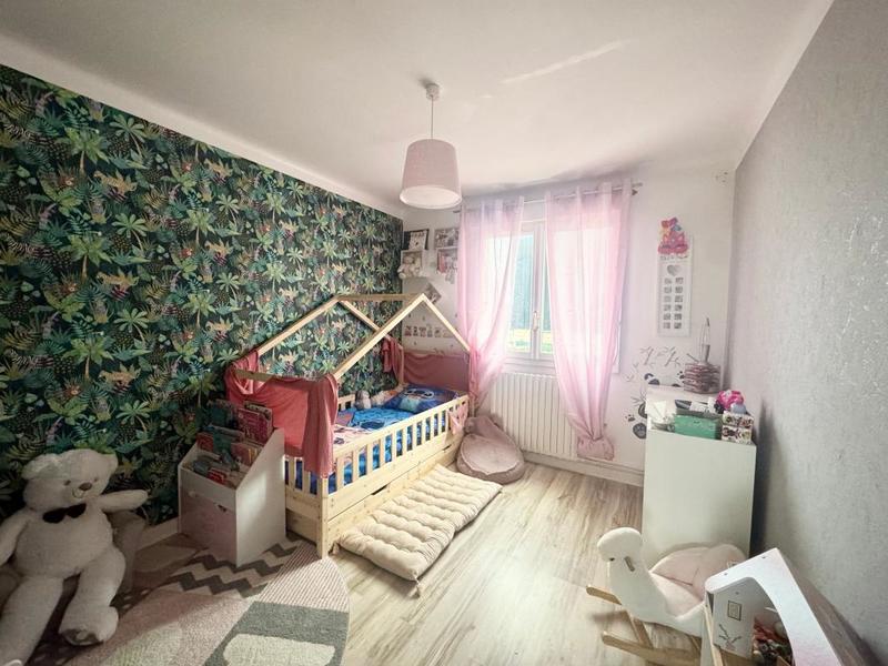 Appartement - 90 m² - 4 pièces