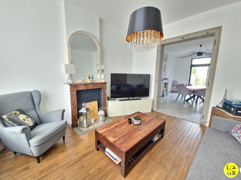 Maison - 180 m² - 6 pièces