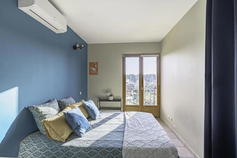 Maison - 200 m² - 6 pièces