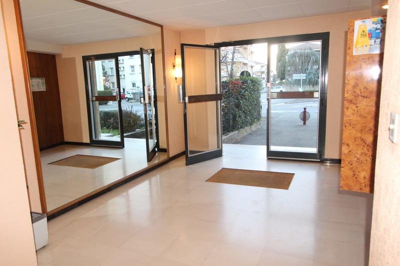 Appartement - 97 m² - 5 pièces