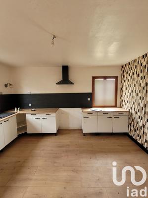 Maison - 111 m² - 5 pièces