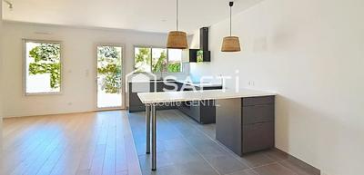 Maison - 108 m² - 4 pièces