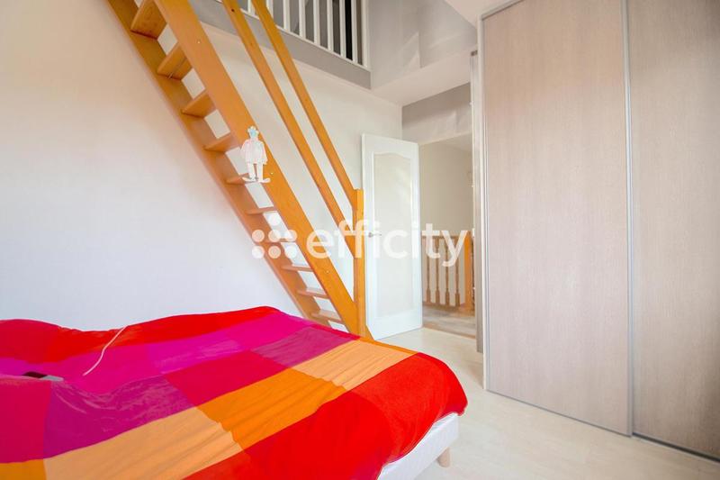 Pavillon - 168 m² - 6 pièces