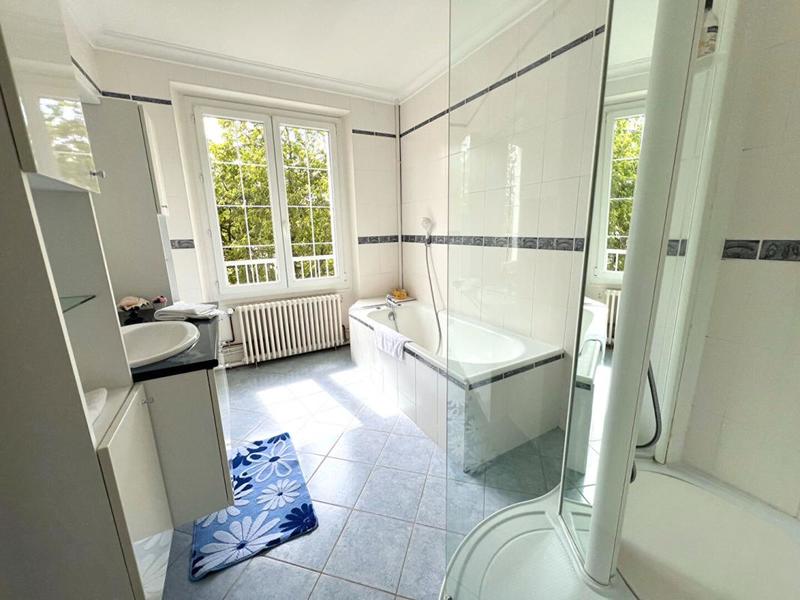 Immeuble - 340 m² - 11 pièces