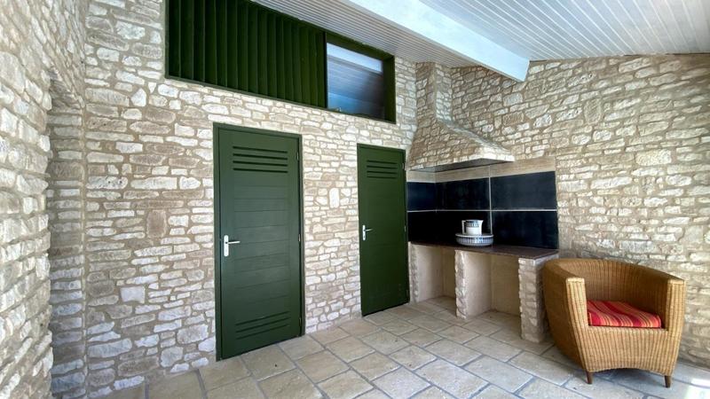 Propriété - 350 m² - 9 pièces