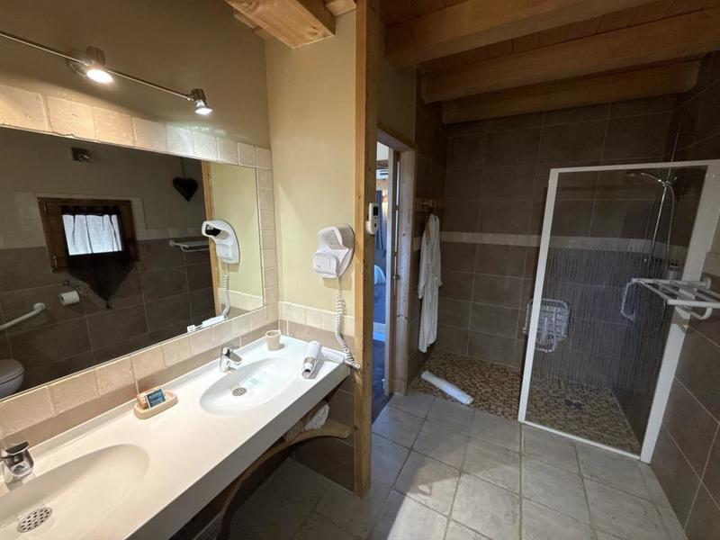 Châlet - 432 m² - 9 pièces