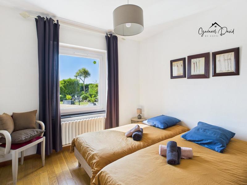 Villa - 214 m² - 9 pièces