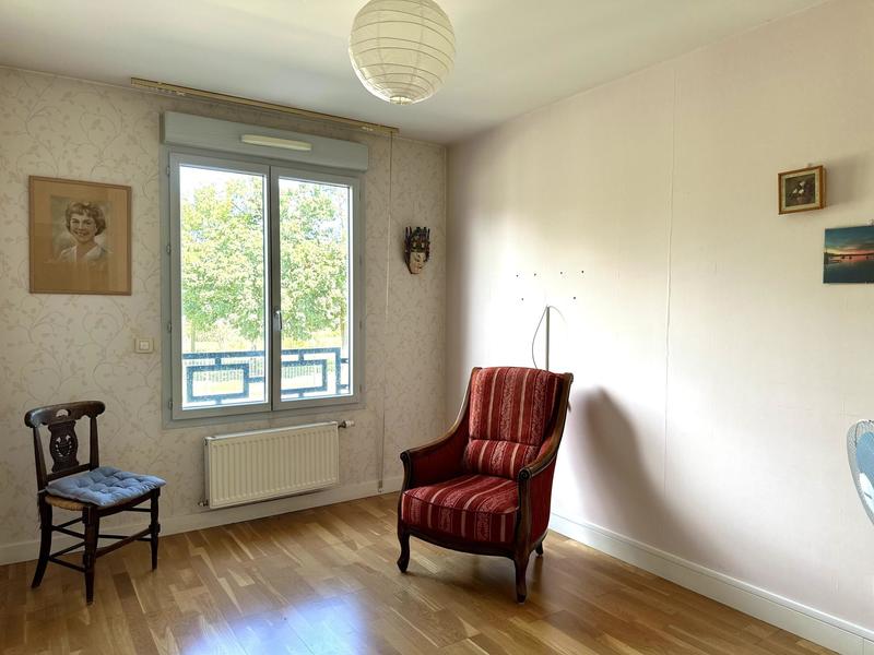 Appartement - 98 m² - 4 pièces