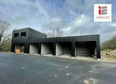 Local d'activité / Entrepôt - 224 m²