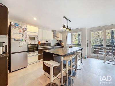 Appartement - 100 m² - 5 pièces