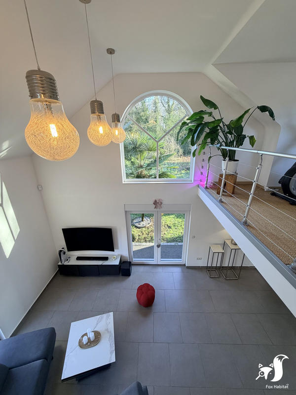 Maison - 229 m² - 6 pièces