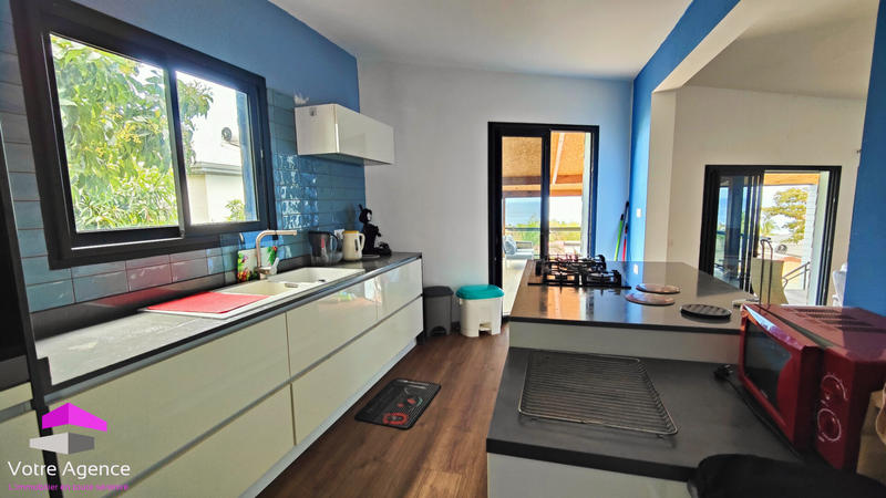 Villa - 178 m² - 6 pièces