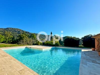 Mas - 261 m² - 6 pièces