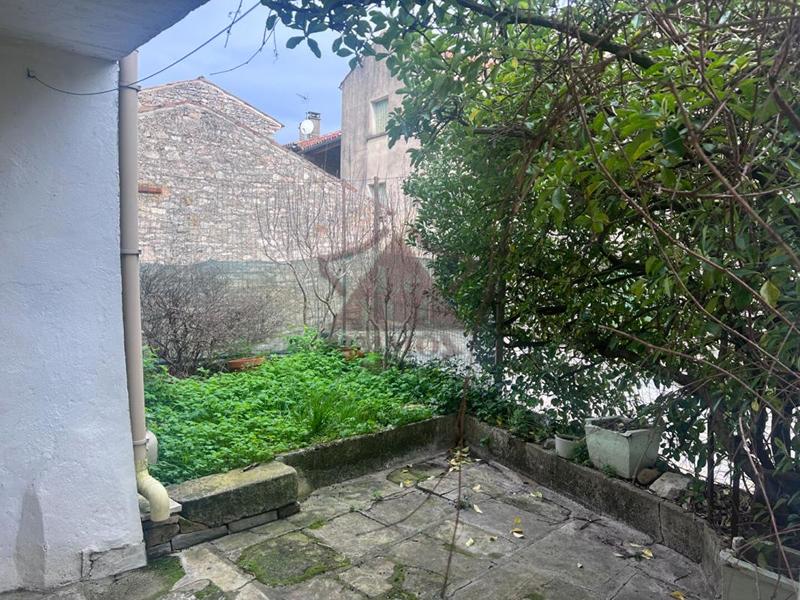 Maison de village - 100 m² - 5 pièces