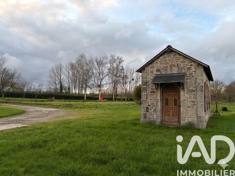 Maison - 212 m² - 7 pièces