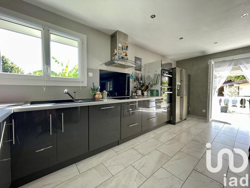 Maison - 111 m² - 5 pièces