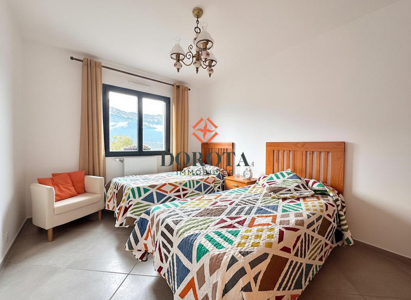 Maison contemporaine - 148 m² - 6 pièces