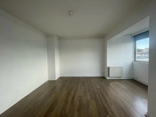 Appartement - 79 m² - 3 pièces