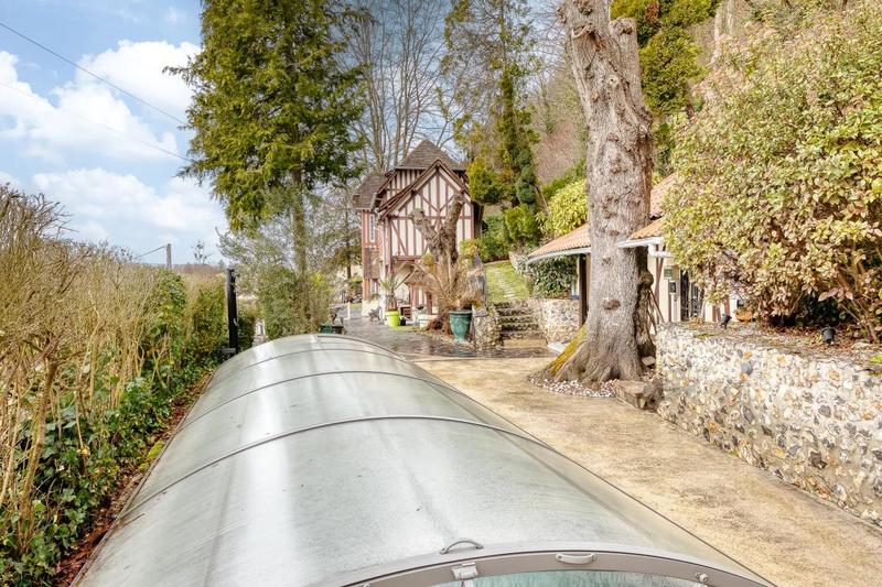 Maison - 160 m² - 4 pièces