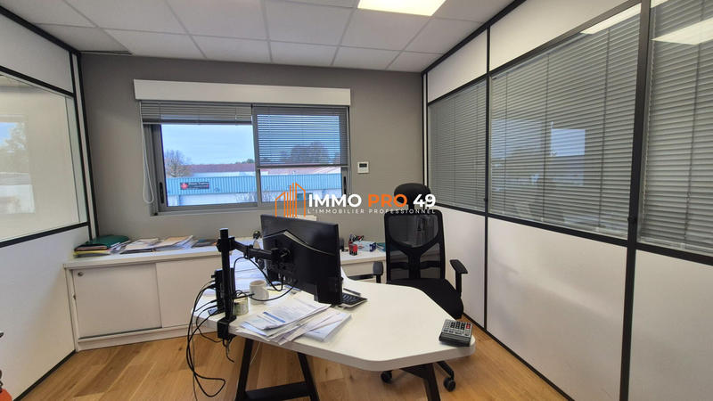 Local d'activités - 3 330 m²