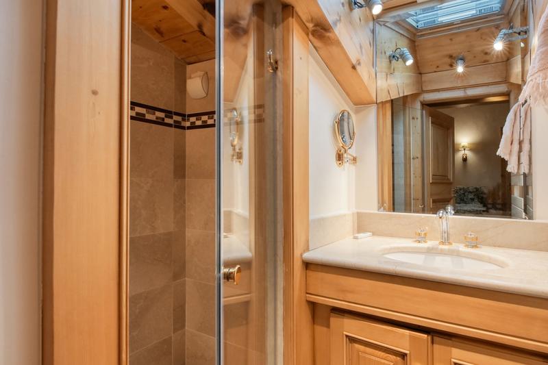 Châlet - 417 m² - 15 pièces