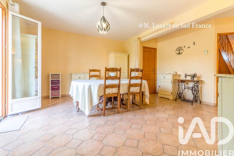 Maison - 180 m² - 7 pièces