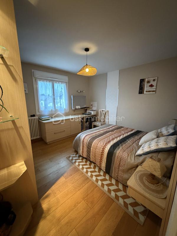 Maison traditionnelle - 145 m² - 7 pièces