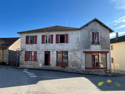 Maison - 293 m² - 8 pièces