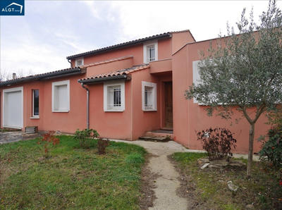 Maison - 156 m² - 6 pièces