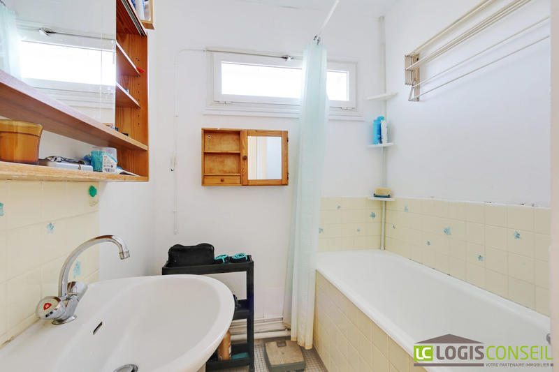 Appartement - 80 m² - 4 pièces