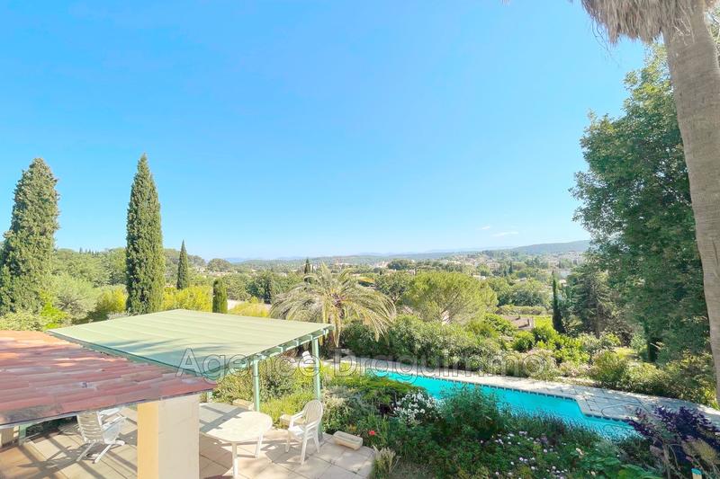 Villa - 158 m² - 6 pièces