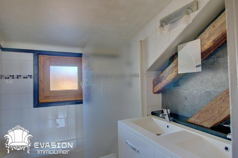 Appartement - 90 m² - 4 pièces