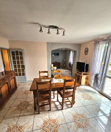 Maison - 120 m² - 6 pièces