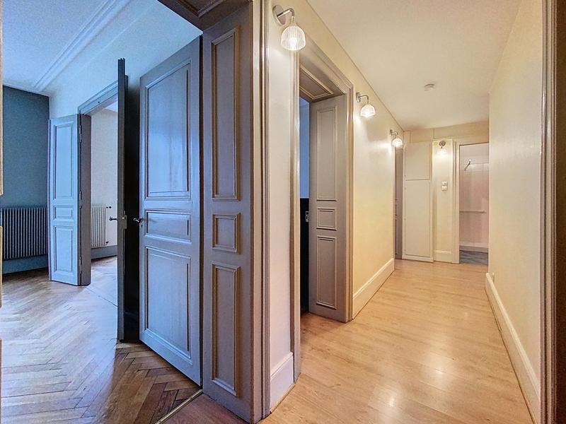 Appartement - 119 m² - 5 pièces