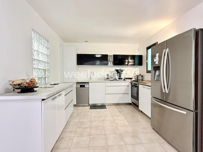 Maison - 187 m² - 6 pièces