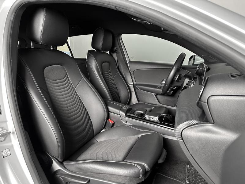 Mercedes Classe a 180d 110ch 7g-Dct Digital Cockpit Gps Regul Tel Camera Park Assist Clim 110 Ch