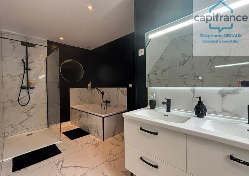 Maison bourgeoise - 127 m² - 8 pièces