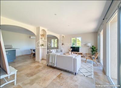 Maison - 109 m² - 4 pièces