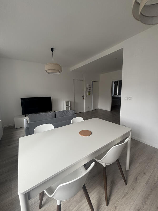 Appartement - 65 m² - 3 pièces