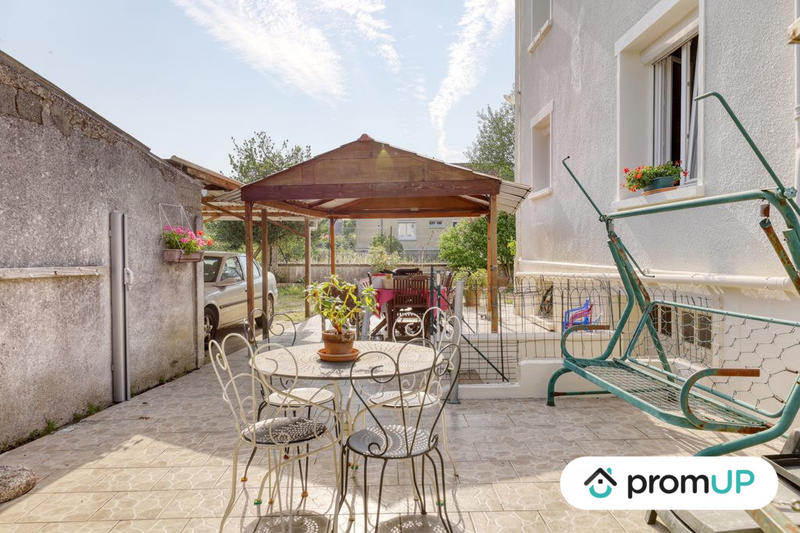 Maison - 111 m² - 5 pièces