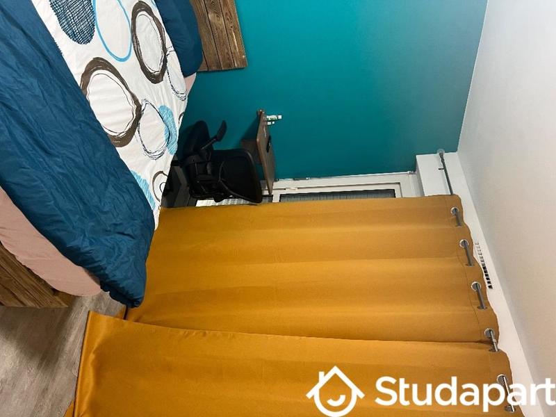 Chambre - 11 m² - 1 pièce